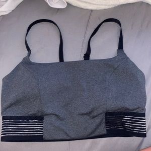grey and black sports bra